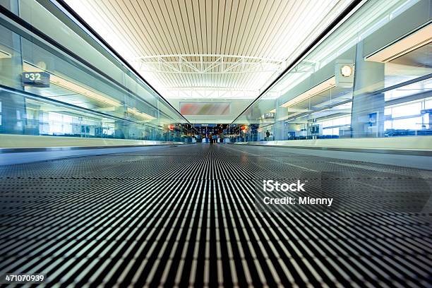 통로 공항 건축물에 대한 스톡 사진 및 기타 이미지 - 건축물, 건축적 특징, 걷기