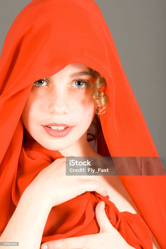Jovem linda em um capuz vermelho - Royalty-free 10-11 Anos Foto de stock