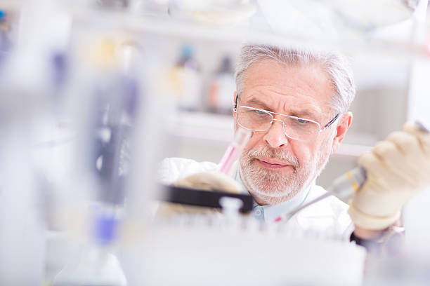 istock Life scientist researching in the laboratory. 471074032