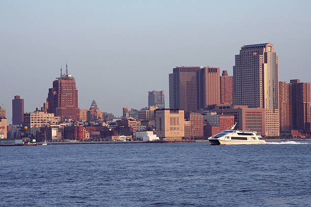 istock transportation from NYC to NJ 471078959