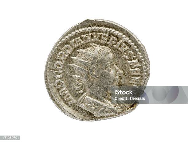 Antigua Roman Moneda Gordiano Iii Foto de stock y más banco de imágenes de Moneda - Moneda, Recortable, Antigüedades