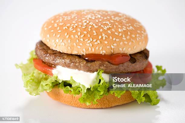 Photo libre de droit de Burger banque d'images et plus d'images libres de droit de Mayonnaise - Mayonnaise, Salade, Tomate