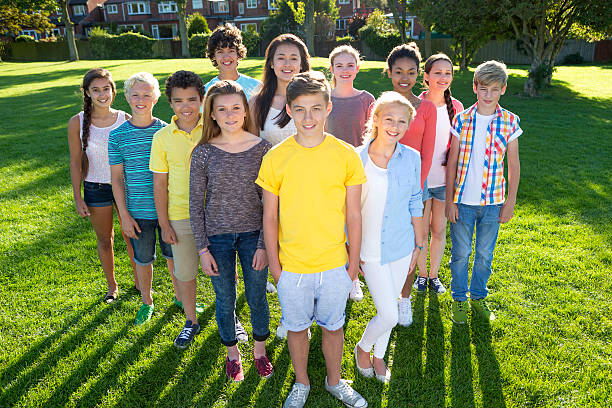 istock Group of Teenagers 471083326