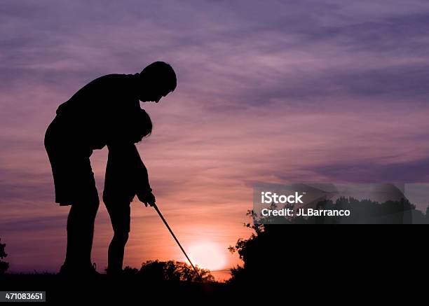 Golfe Noite Com Daddy - Fotografias de stock e mais imagens de 4-5 Anos - 4-5 Anos, Ao Ar Livre, Aprender