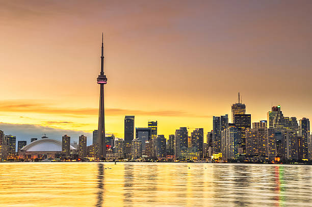 istock Toronto city skyline at sunset 471083922