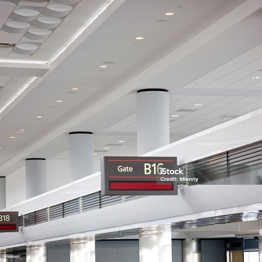 Aéroport moderne porte - Photo de Affaires libre de droits