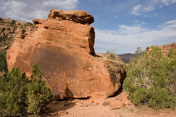 istock Ancient petroglyphs in Dominguez Canyon Colorado 471091883