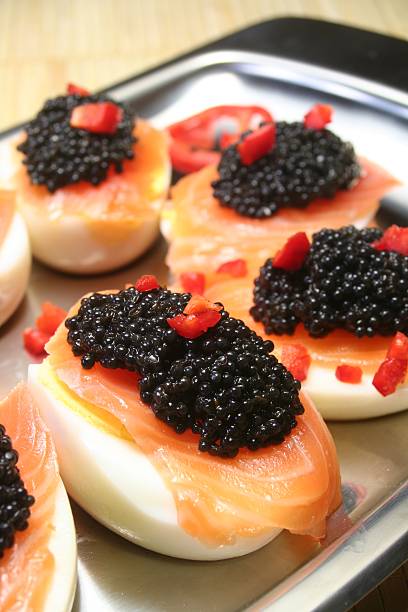 kawior jaj - prepared fish lumpfish caviar caviar smoked salmon zdjęcia i obrazy z banku zdjęć