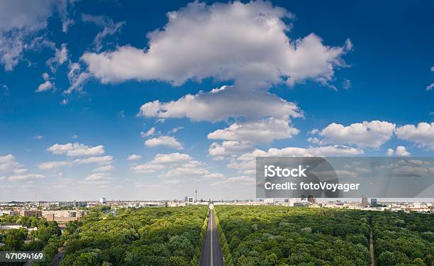 Berlin Big Sky Krajobraz Miejski - zdjęcia stockowe i więcej obrazów Berlin - Berlin, Tiergarten, Unter Den Linden