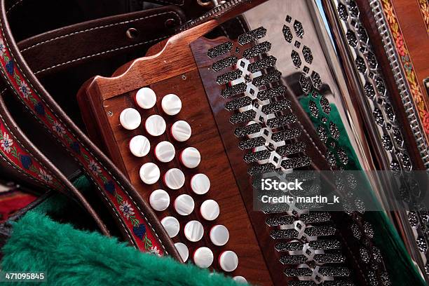 Harmonica Foto de stock y más banco de imágenes de Armónica - Armónica, Tecla de piano, Acordeón - Instrumento