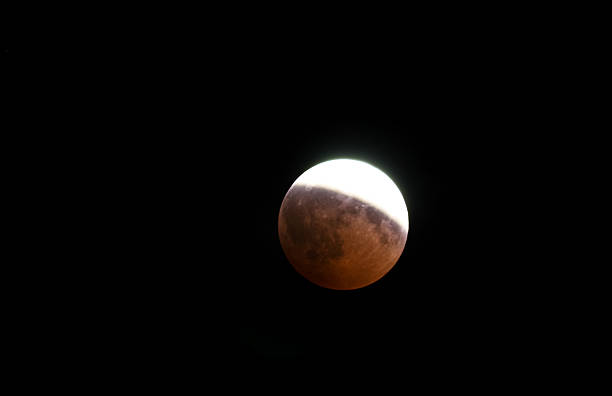 lunar eclipse - full moon moon lunar eclipse red stock-fotos und bilder