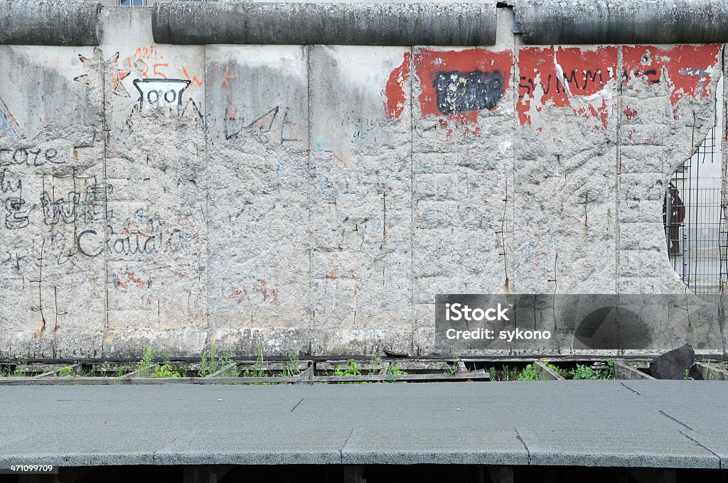 horizantal 베를린 장벽 - 로열티 프리 Fall Of The Berlin Wall 스톡 사진