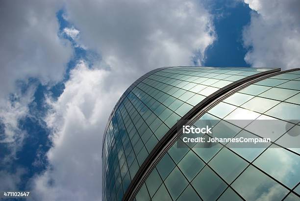 Corporate Edificio Foto de stock y más banco de imágenes de Abstracto - Abstracto, Actividades bancarias, Aire libre