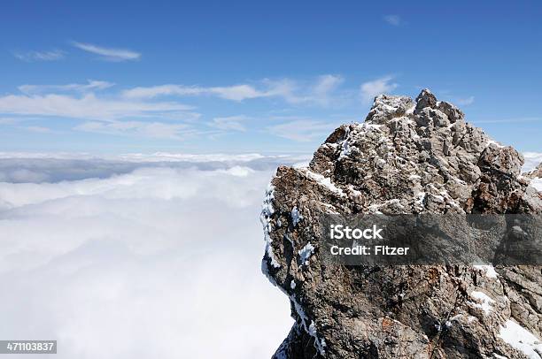 En Las Nubesalemania Zugspitze Foto de stock y más banco de imágenes de Aire libre - Aire libre, Alemania, Alta Baviera