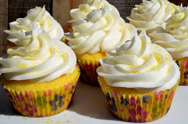 istock Frosted homemade lemon cupcakes 471106034