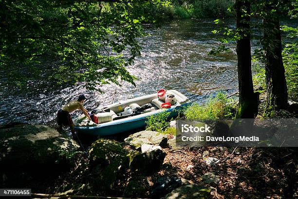 Принимая Перерыв — стоковые фотографии и другие картинки Река Влтава - Река Влтава, Богемия, Взрослый