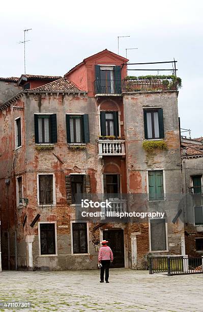 Crooked House In Venedig Italien Stockfoto und mehr Bilder von Dachziegel - Dachziegel, Venedig, Alt