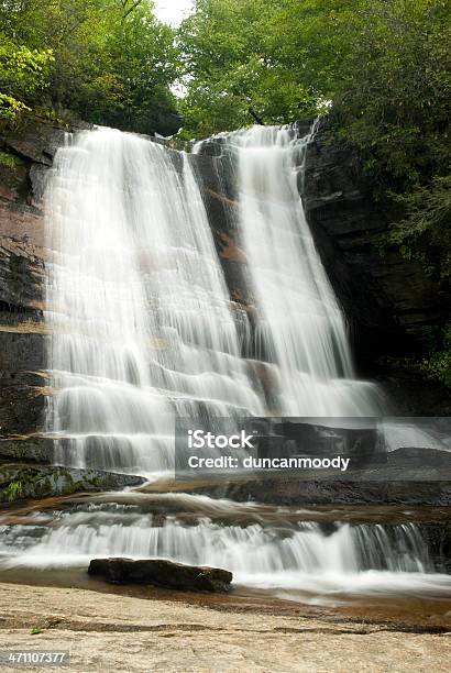 Connestee Falls Transilvania Co N Carolina - Fotografie stock e altre immagini di Acqua - Acqua, Acqua fluente, Appalachia