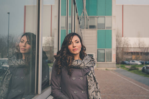 istock Beautiful girl posing in an urban context 471107482