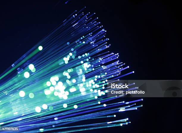 Foto de Luzes De Fibra e mais fotos de stock de Fibra óptica - Fibra óptica, Conexão, Network