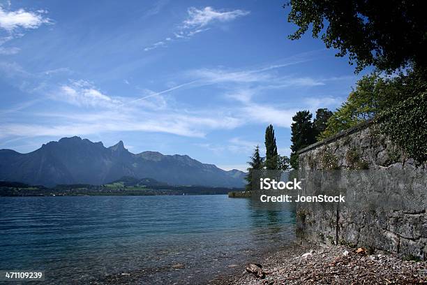 Thunerseelago Thun Foto de stock y más banco de imágenes de Agua - Agua, Alpes Bernese, Azul