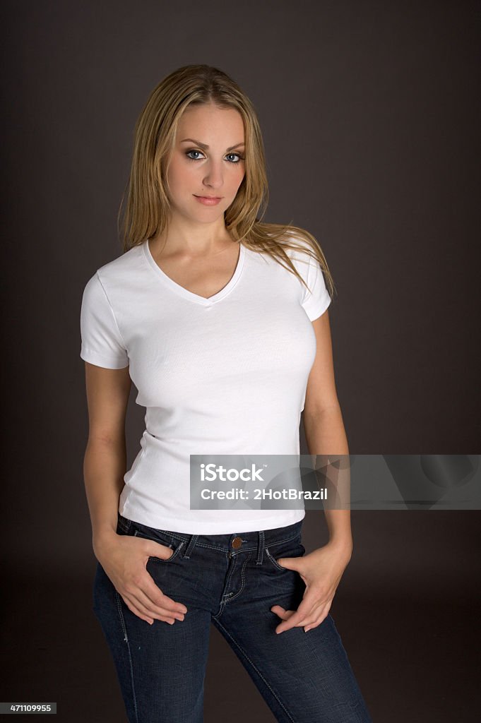 Branco camiseta com gola em V - Foto de stock de Adulto royalty-free