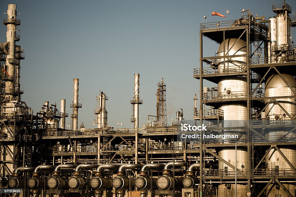 Ölraffinerie Pipes - Lizenzfrei Erdgas Stock-Foto
