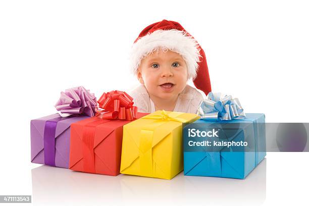 Little Santa Com Apresenta - Fotografias de stock e mais imagens de 2-5 Meses - 2-5 Meses, 6-11 meses, Amarelo