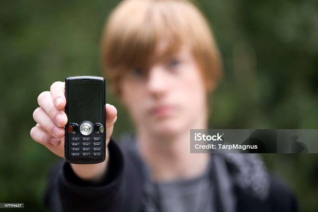 Мобильного телефон - Стоковые фото 14-15 лет роялти-фри