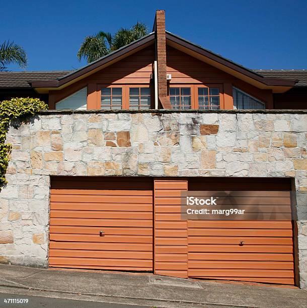 Garaż Drzwi - zdjęcia stockowe i więcej obrazów Architektura - Architektura, Australia, Bez ludzi