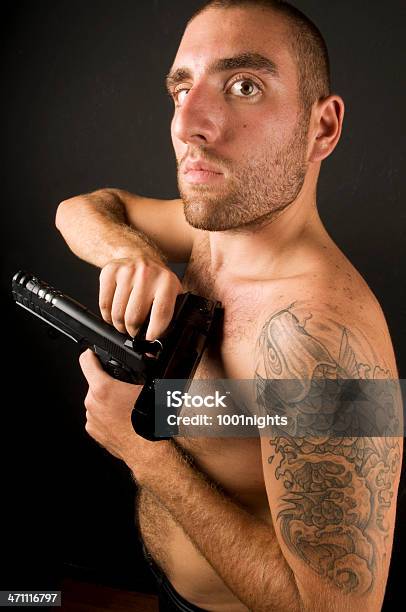 American Gangster - zdjęcia stockowe i więcej obrazów Bez koszulki - Bez koszulki, Broń, Broń palna