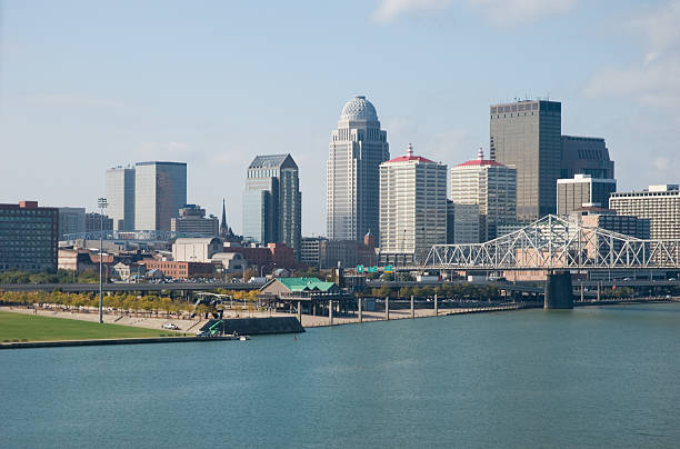 istock Downtown Louisville skyline 471120951