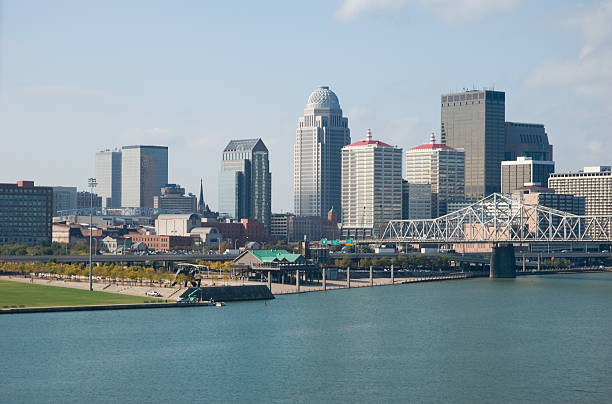 Downtown Louisville skyline Downtown Louisville Skyline with the Ohio River in the foreground. louisville kentucky stock pictures, royalty-free photos & images