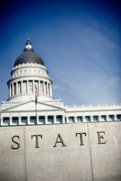 State Building The word "State" in fromt of a government building. senator photos stock pictures, royalty-free photos & images