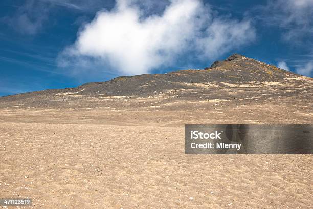 Lava Hills Paesaggio - Fotografie stock e altre immagini di Abbandonato - Abbandonato, Ampio, Argentato