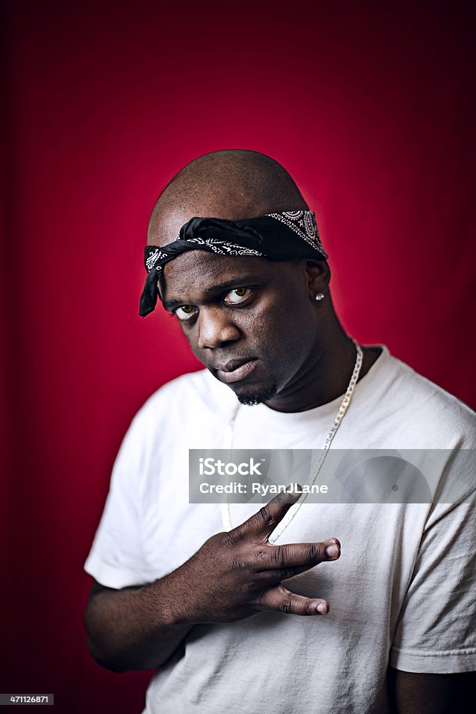 Jovem Gangster afro-americano - Foto de stock de Bandana - Acessório royalty-free