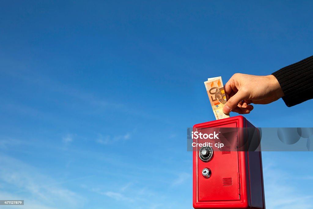 Caja de dinero, ahorros de Euros - Foto de stock de Abierto libre de derechos