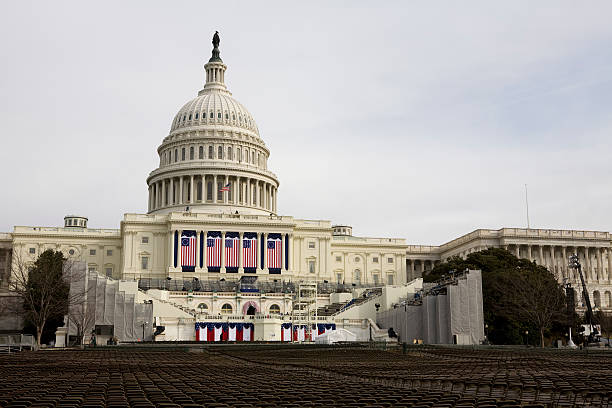 presidente barack obama di insediamento, washington dc capitol building - inauguration into office washington dc barack obama capitol building foto e immagini stock