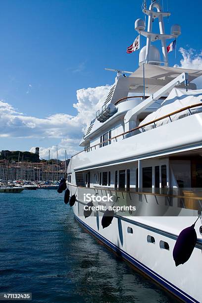 Photo libre de droit de Yacht De Luxe banque d'images et plus d'images libres de droit de Activité de loisirs - Activité de loisirs, Bateau de plaisance, Bateau à voile