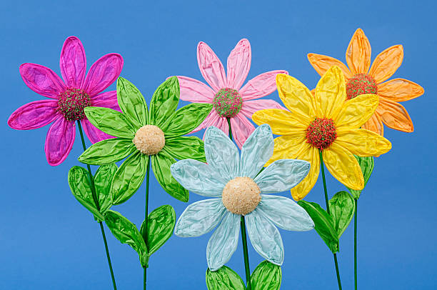istock Eight petals paper flowers 471132931