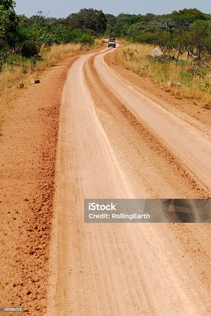 Африка Грунтовая дорога - Стоковые фото Африка роялти-фри