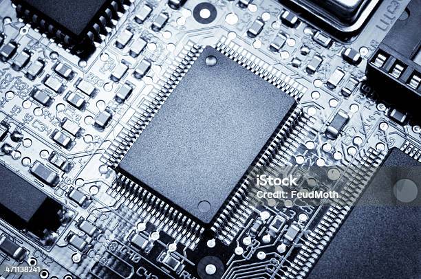 Prozessor Bord Makro Foto Blau Getönt Stockfoto und mehr Bilder von Ausrüstung und Geräte - Ausrüstung und Geräte, Blau, CPU