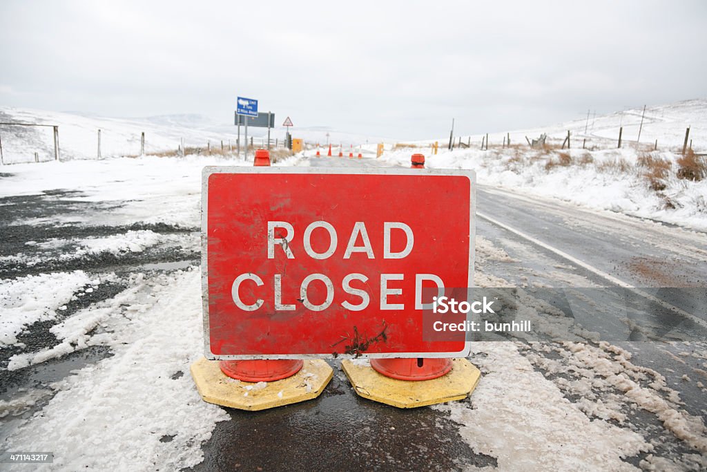 road closed (tempo - Foto stock royalty-free di Blocco stradale