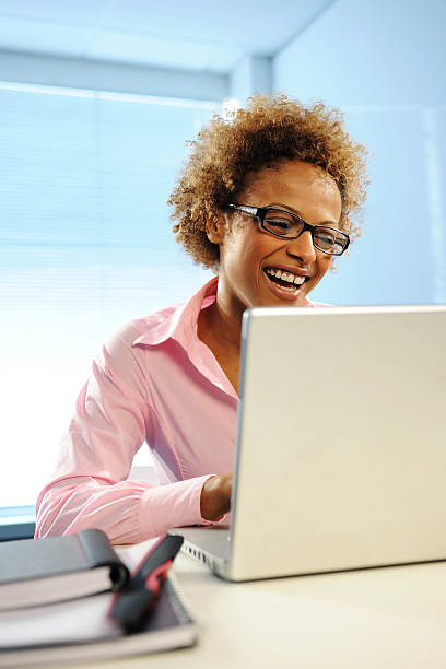 istock business woman 471144031
