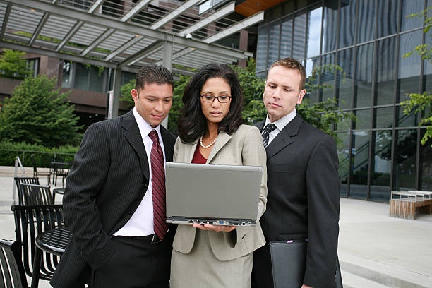 istock Business people on laptop 471146083