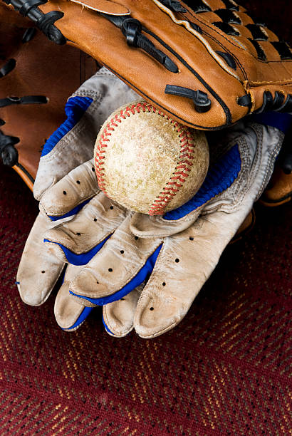 baseball-zeit - batting gloves stock-fotos und bilder