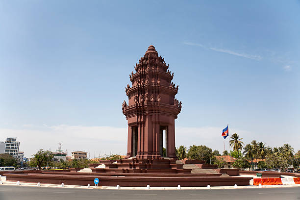 istock The Independence Monument in Phnom Penh 471146145
