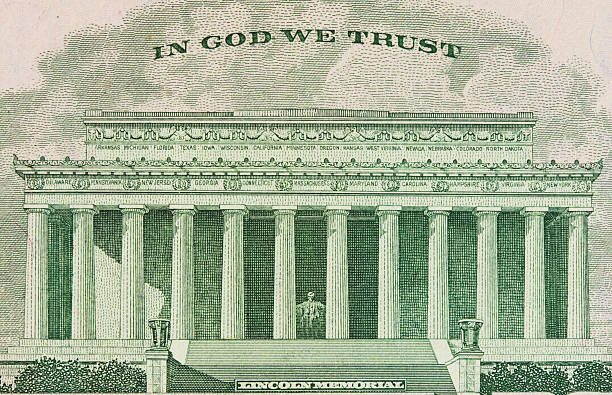 istock Lincoln Memorial In God We Trust 471147315
