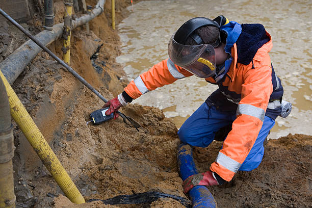 istock Taking samples of the soil, environmental research. 471150927