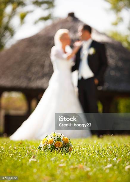 Boda Foto de stock y más banco de imágenes de 2015 - 2015, Adulto, Agarrar